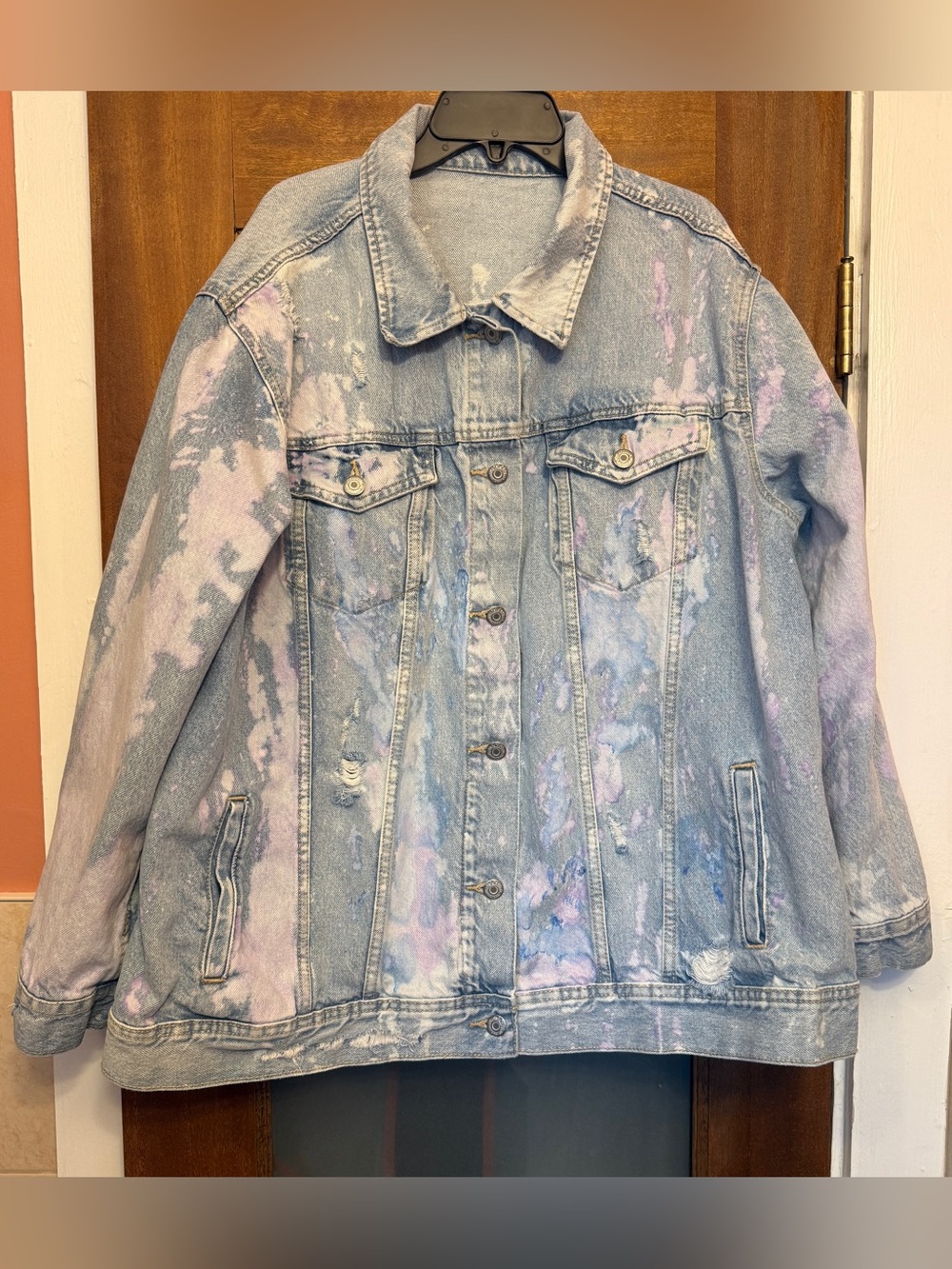Old Navy Women’s Plus Distressed Button Up Denim Trucker Jacket Tie Dye Purple